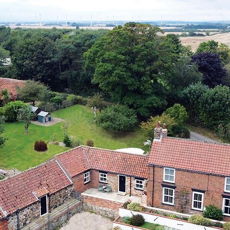 West End Farmhouse Barmston Экстерьер фото